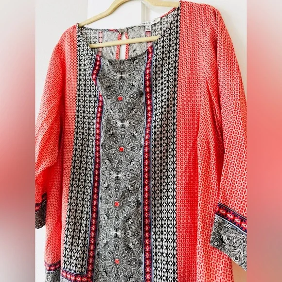 Rose & Olive Red and Black Tunic Top - Picture 9 of 11